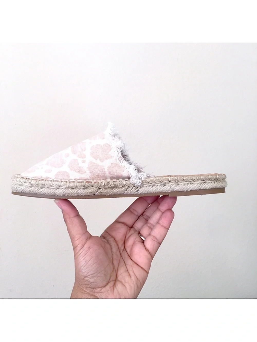 SPLENDID Cheetah Jessica Women's Slip-On Espadrille Mule in Light Beige Slides